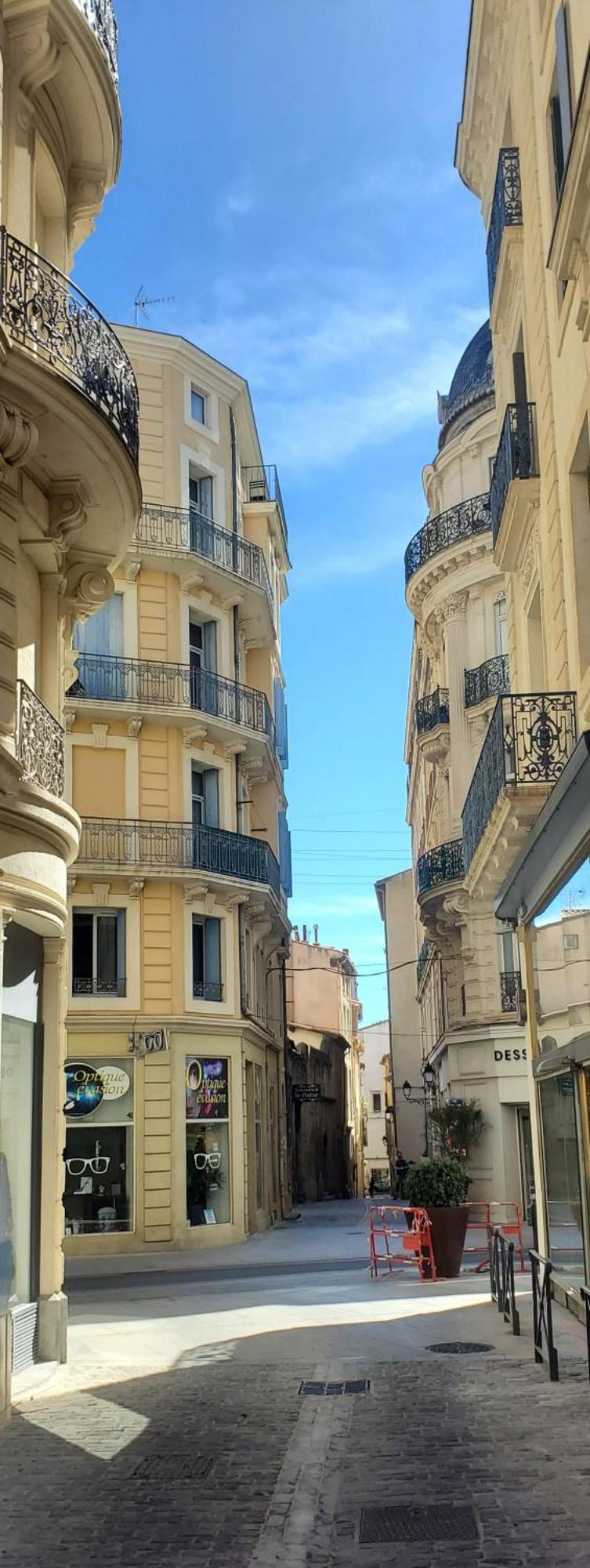 Le Grenier, Climatisation Terrasse Wi-Fi Netflix 15 Mn Coeur De Ville Béziers Kültér fotó